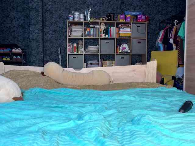 charmingaura1 webcam