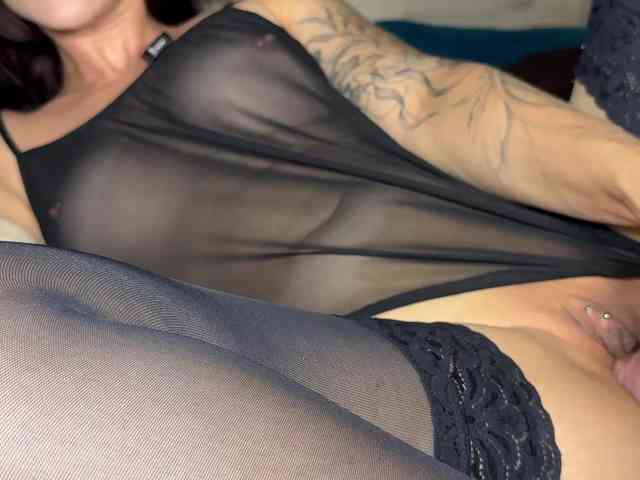 charmingaura1 webcam