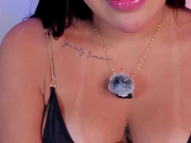 SarahYessica live cam on BongaCams