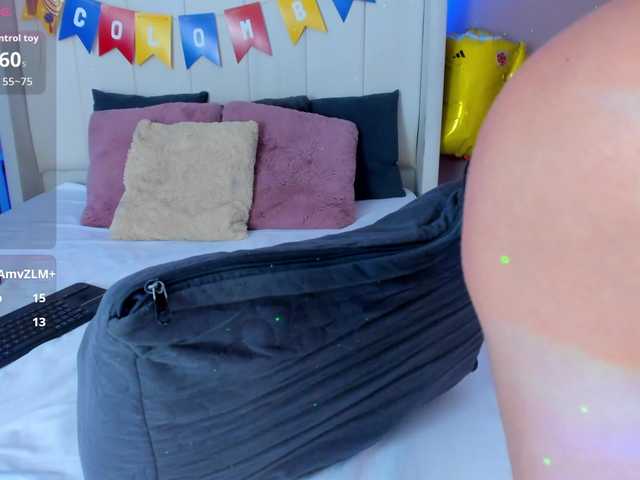 SarahYessica live cam on BongaCams