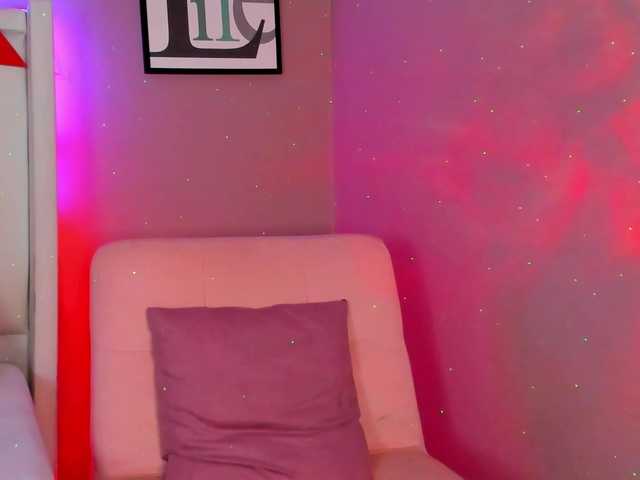 SarahYessica live cam on BongaCams