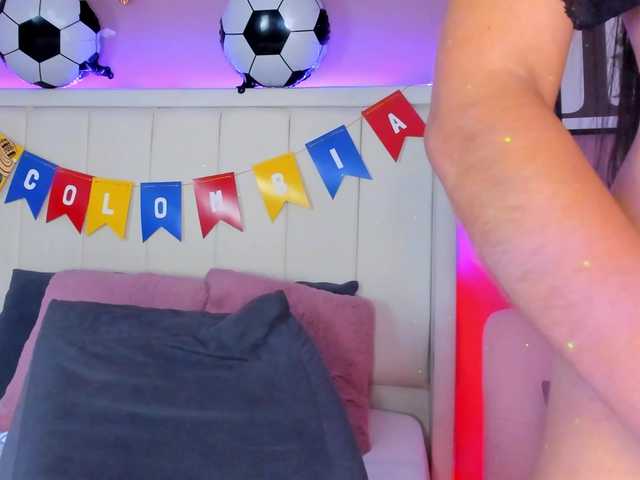 SarahYessica live cam on BongaCams