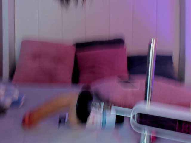 SarahYessica live cam on BongaCams