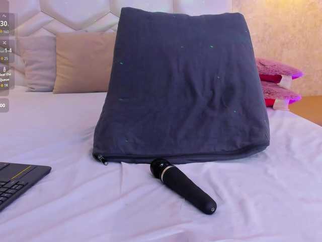 SarahYessica live cam on BongaCams