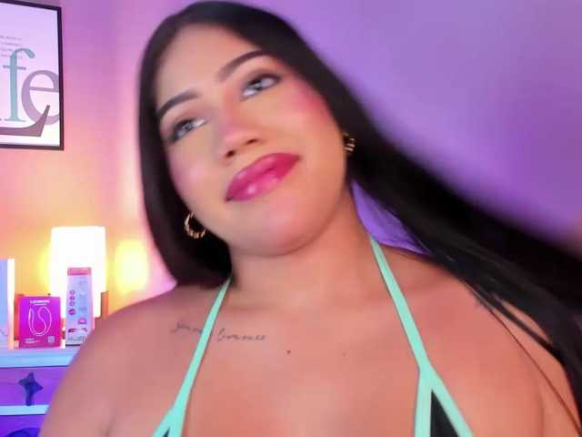 SarahYessica live cam on BongaCams