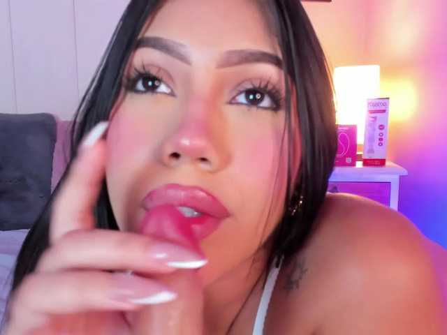 SarahYessica live cam on BongaCams