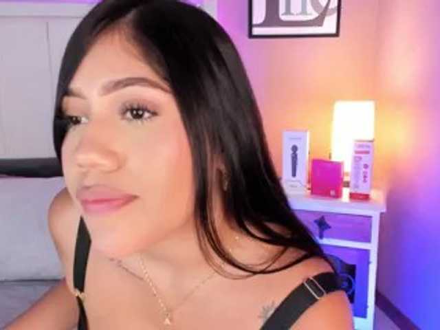 SarahYessica live cam on BongaCams