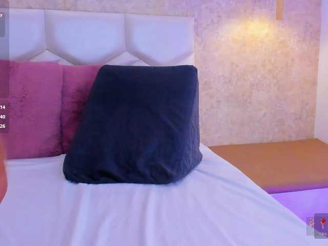 SarahYessica live cam on BongaCams