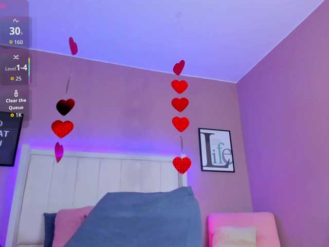 SarahYessica's BongaCams show and profile