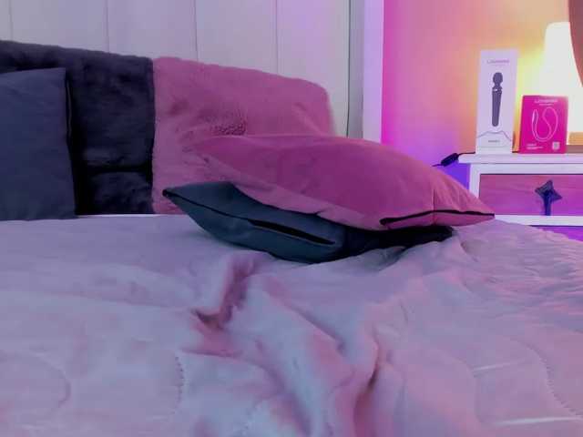 SarahYessica live cam on BongaCams