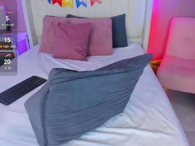 SarahYessica live cam on BongaCams