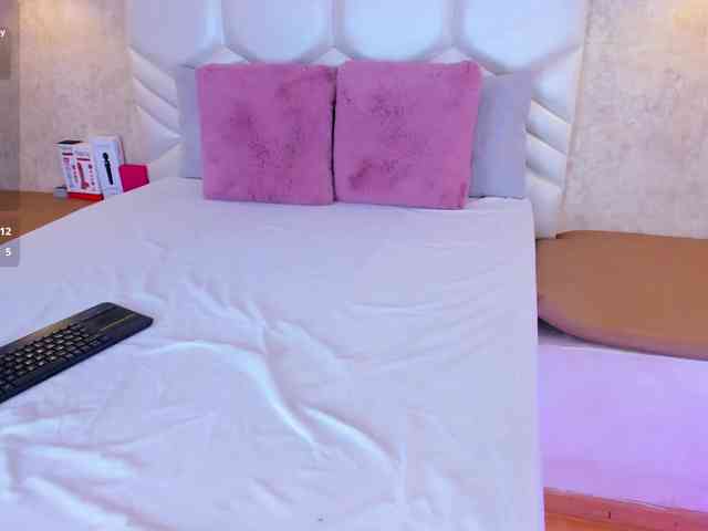 SarahYessica webcam