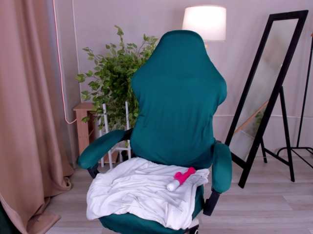 Jane-Broks live webcam show