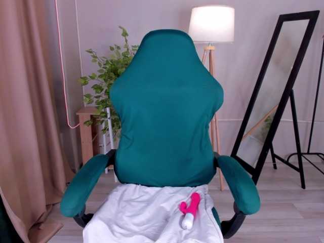 Jane-Broks live webcam show