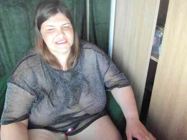 Ionysexylips69 webcam