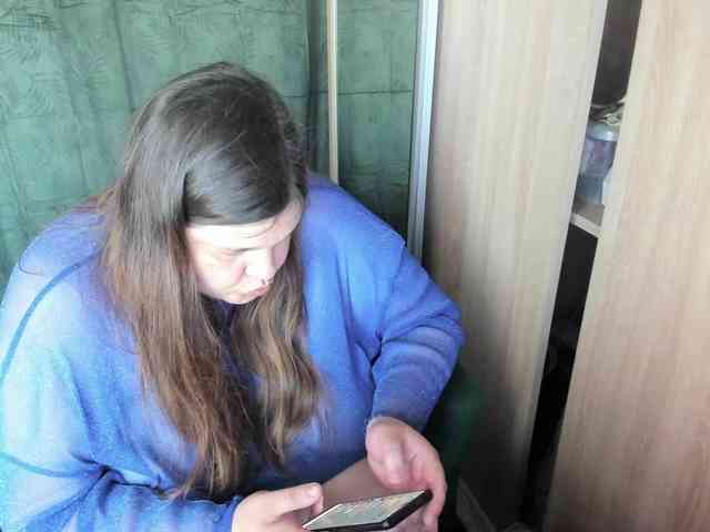 Ionysexylips69 webcam