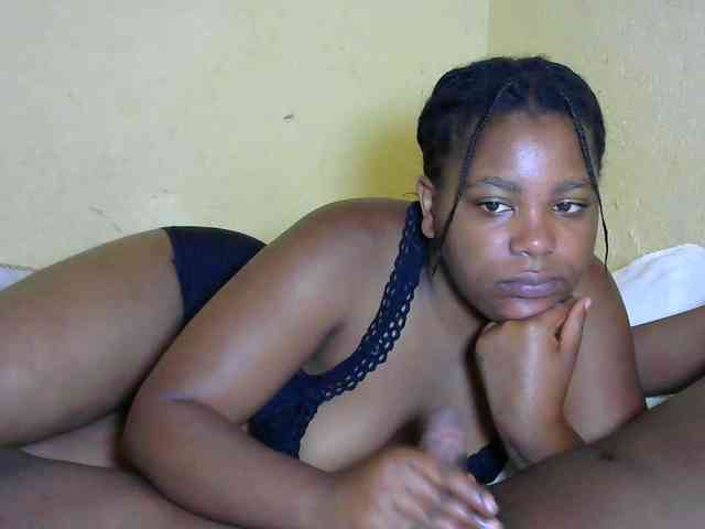 Nuru_sweet webcam