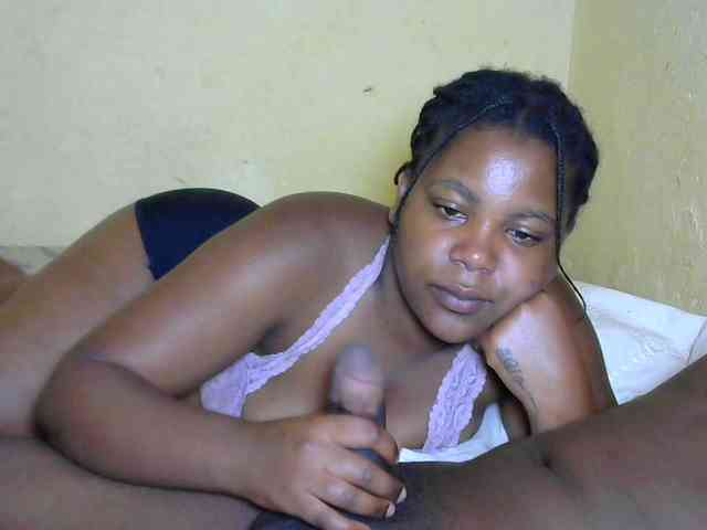 Nuru_sweet webcam