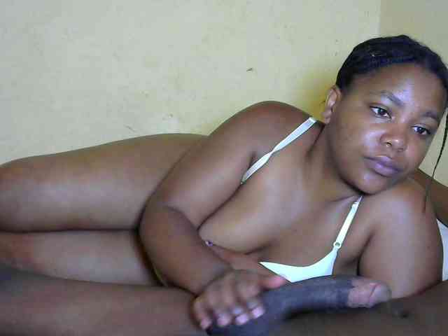 Nuru_sweet webcam