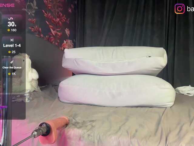 fluffiebaby live webcam show