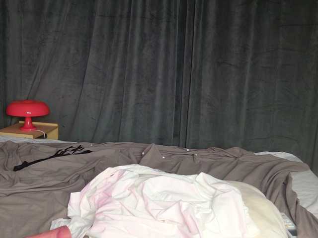 fluffiebaby live cam on BongaCams