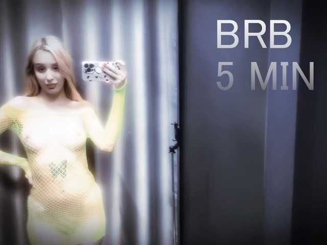 fluffiebaby live cam on BongaCams