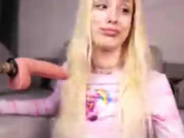 fluffiebaby live cam on BongaCams