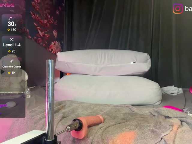 fluffiebaby live webcam show