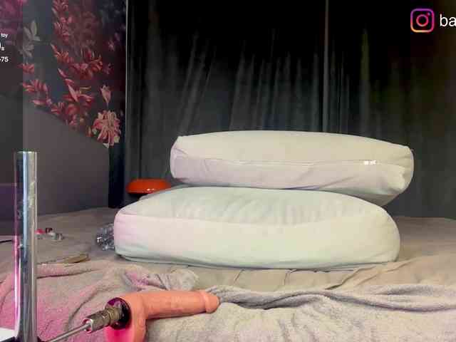 fluffiebaby webcam