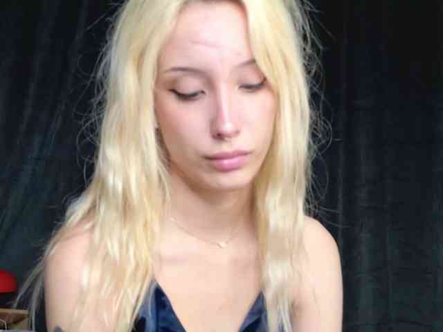 fluffiebaby webcam