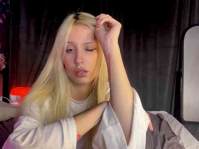 fluffiebaby webcam
