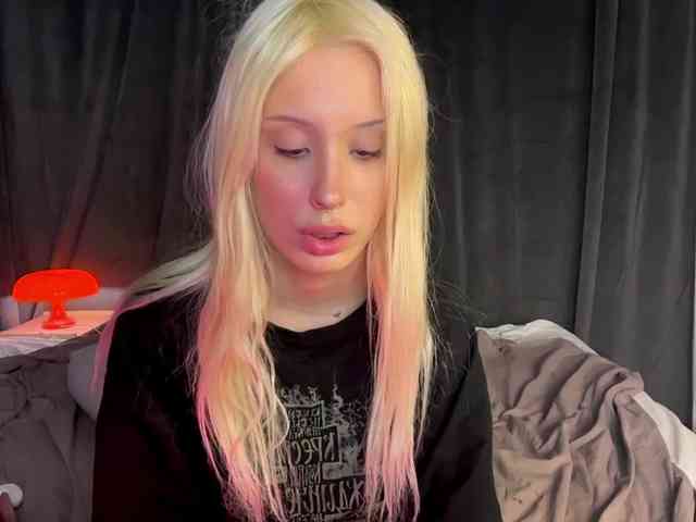 fluffiebaby webcam