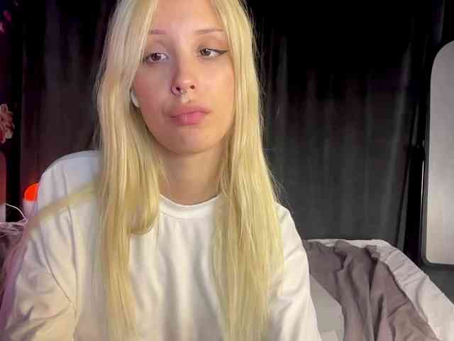 fluffiebaby webcam