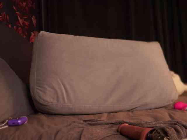 fluffiebaby webcam