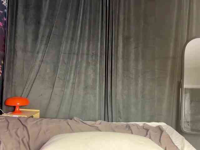 fluffiebaby webcam