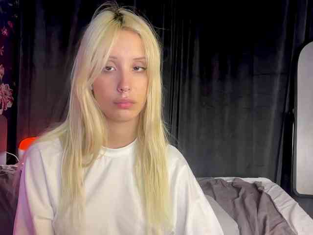 fluffiebaby webcam