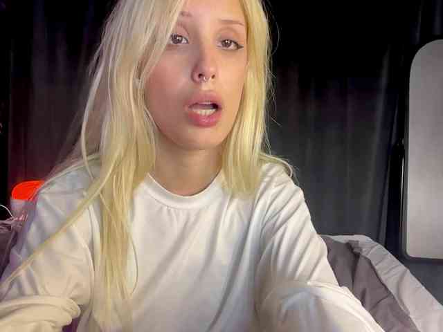 fluffiebaby webcam