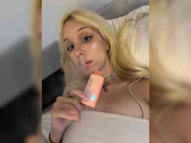 fluffiebaby webcam