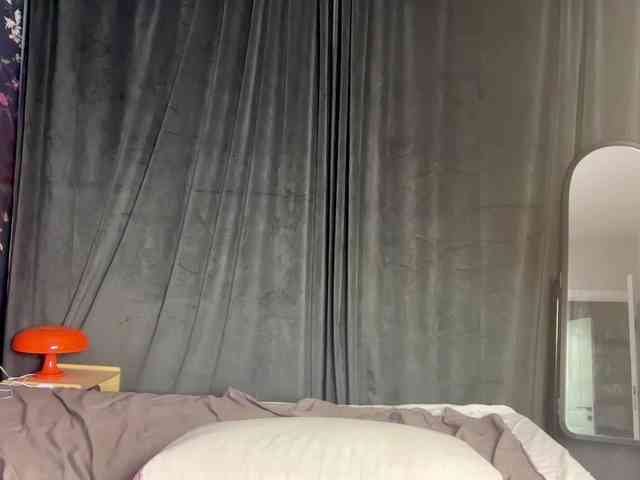 fluffiebaby webcam