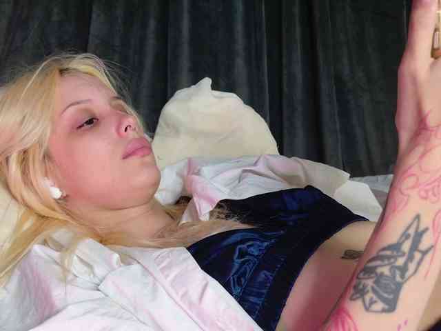 fluffiebaby webcam