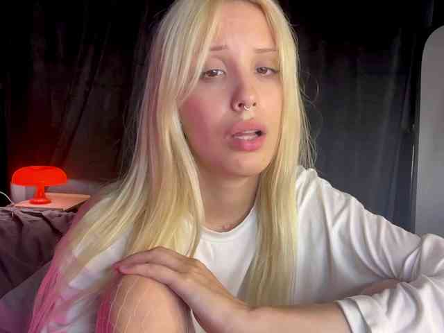 fluffiebaby webcam