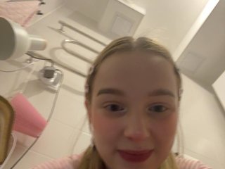 MimiMila Porn Show