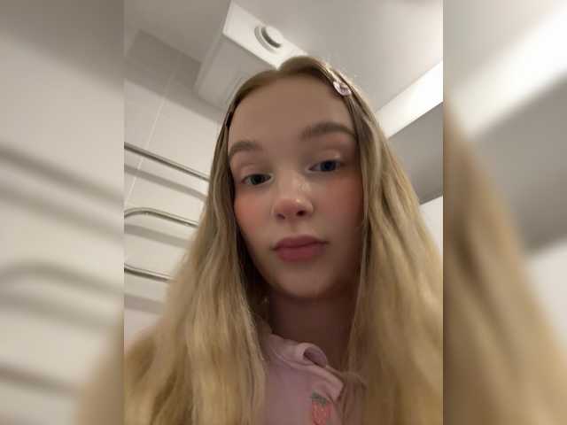 MeowMia live cam on BongaCams