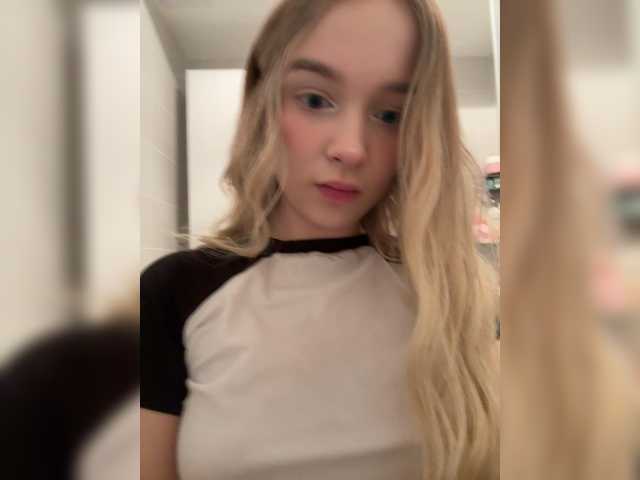 go to chat with MimiMila