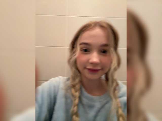 MeowMia live cam and statistics on UnifiedCams