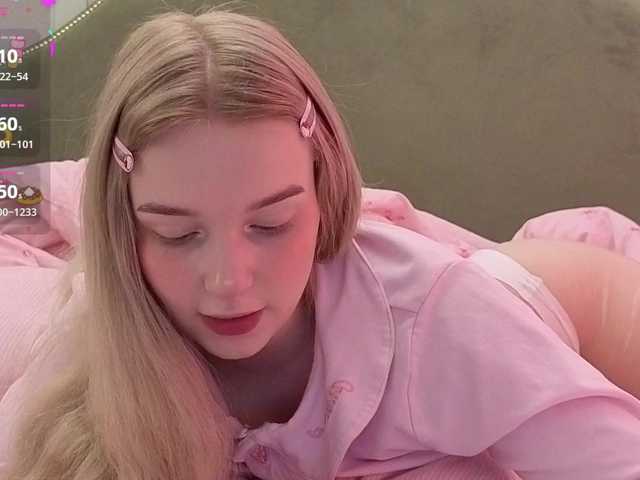 MeowMia live cam on BongaCams
