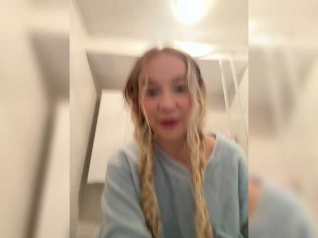 MeowMia's BongaCams show and profile