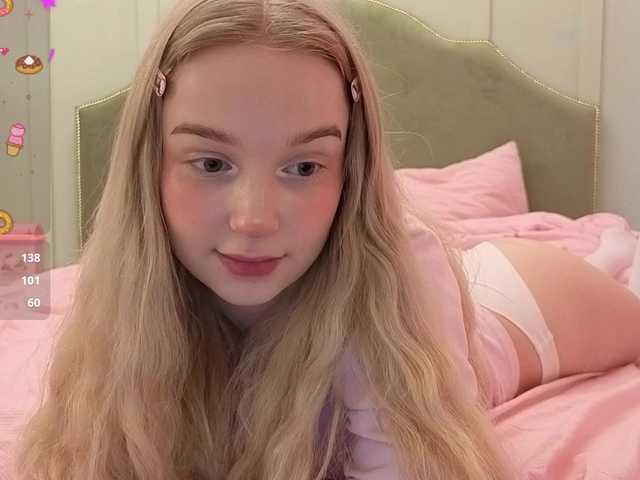 MeowMia live cam