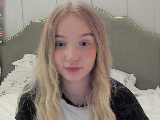 MeowMia Live Cam on BongaCams