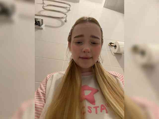 MimiMila webcam